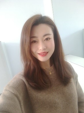 Hui-Feng Xue (薛慧峰)